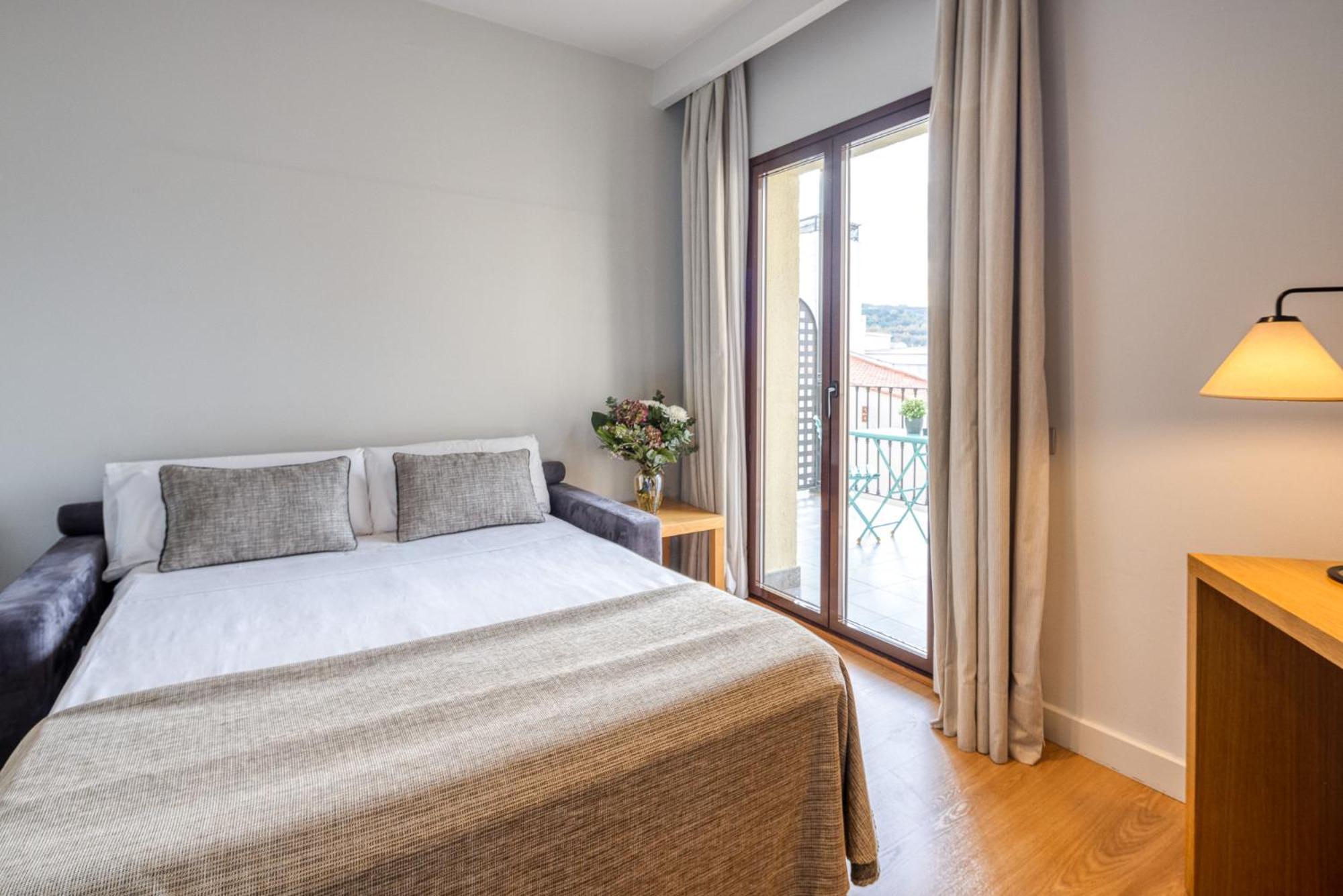Hotel Arc La Rambla Barcellona Esterno foto