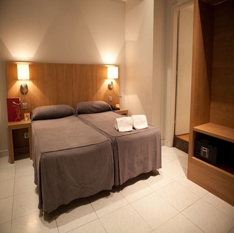 Hotel Arc La Rambla Barcellona Esterno foto
